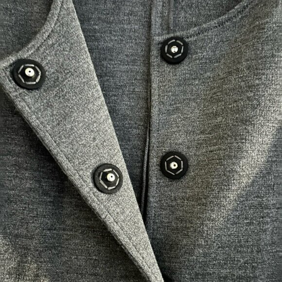 St John Collection Gray Textured Rayon Wool Leather Trim Coat Topper. Size 14 - Picture 5 of 12